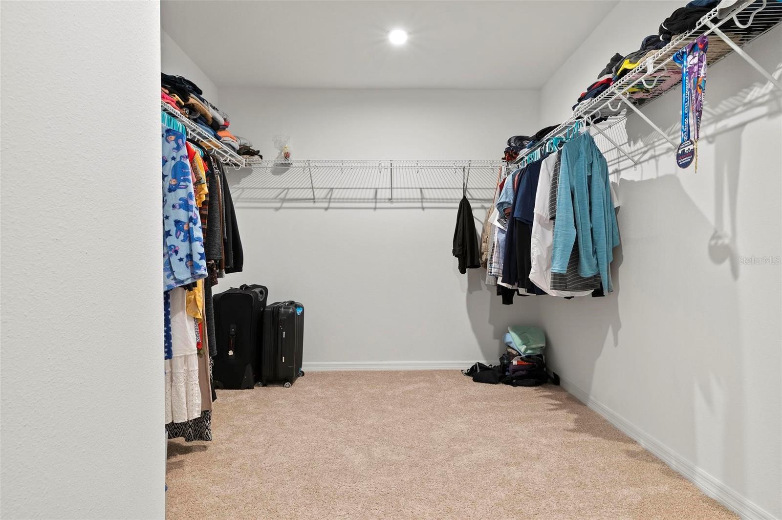 Image 18 of 38 For 6305 Springmont Loop