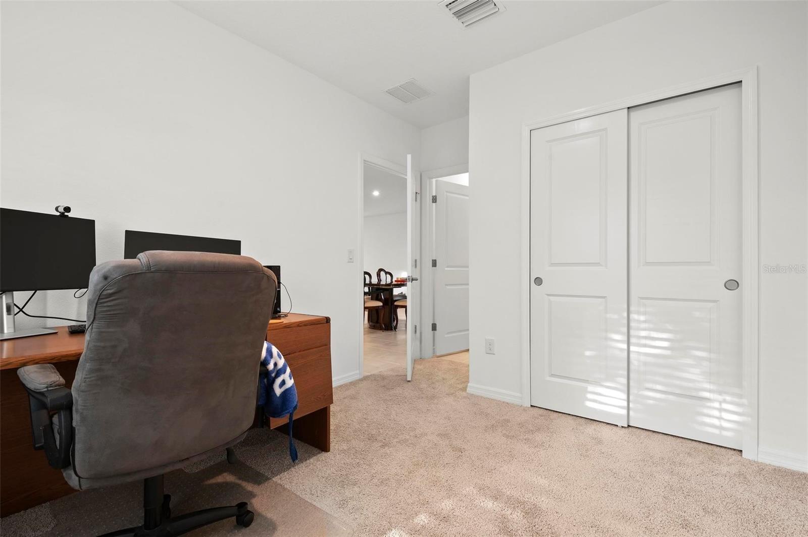 Image 20 of 38 For 6305 Springmont Loop