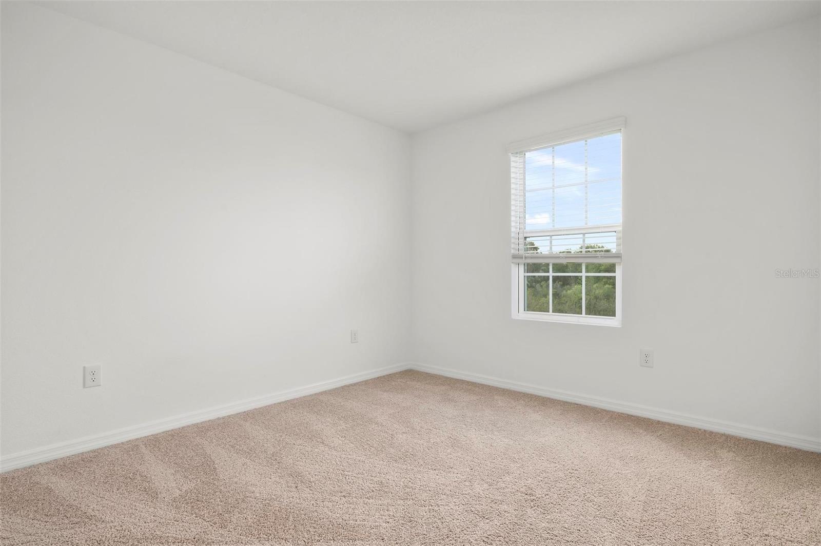 Image 24 of 38 For 6305 Springmont Loop