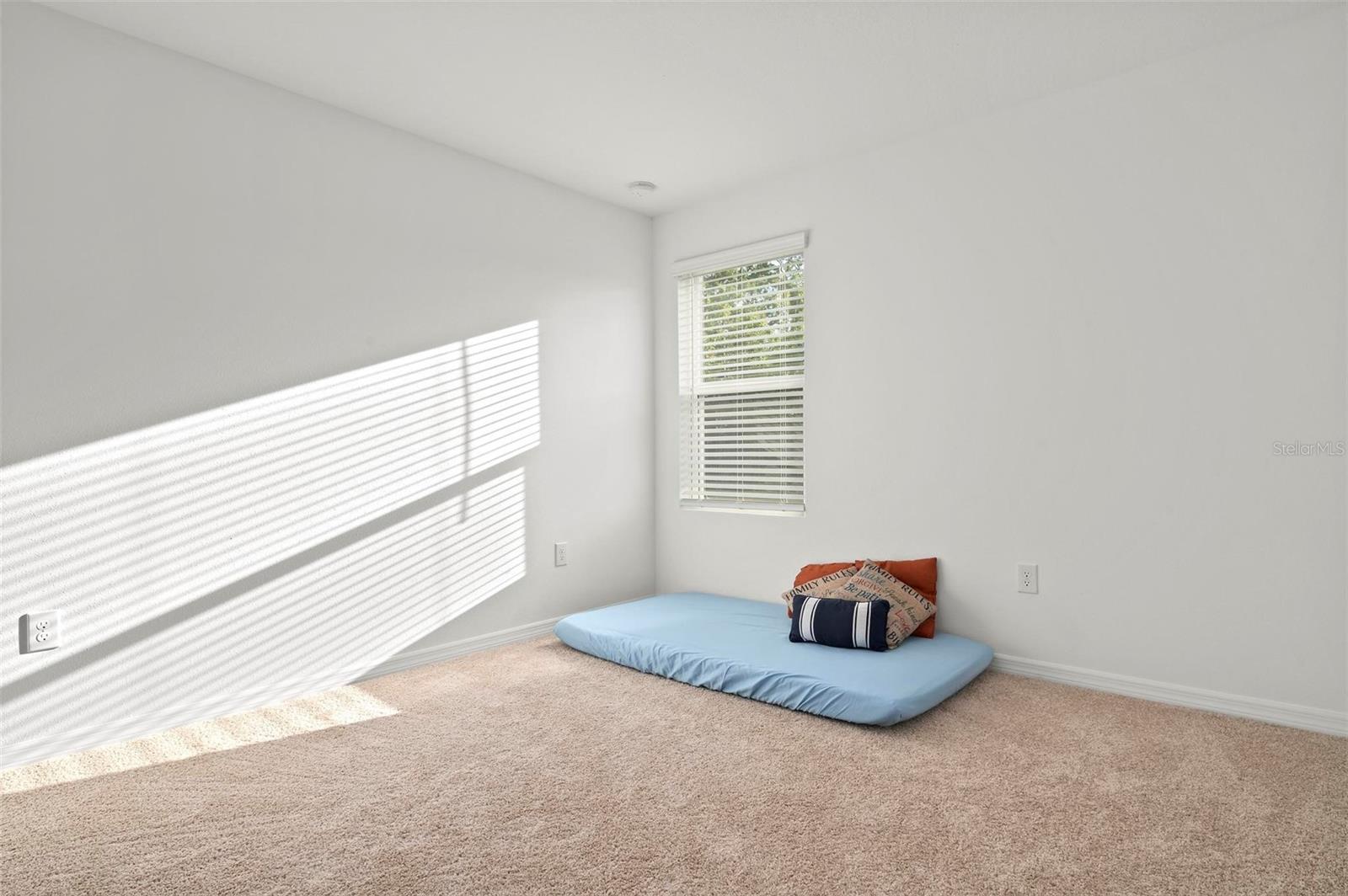 Image 26 of 38 For 6305 Springmont Loop