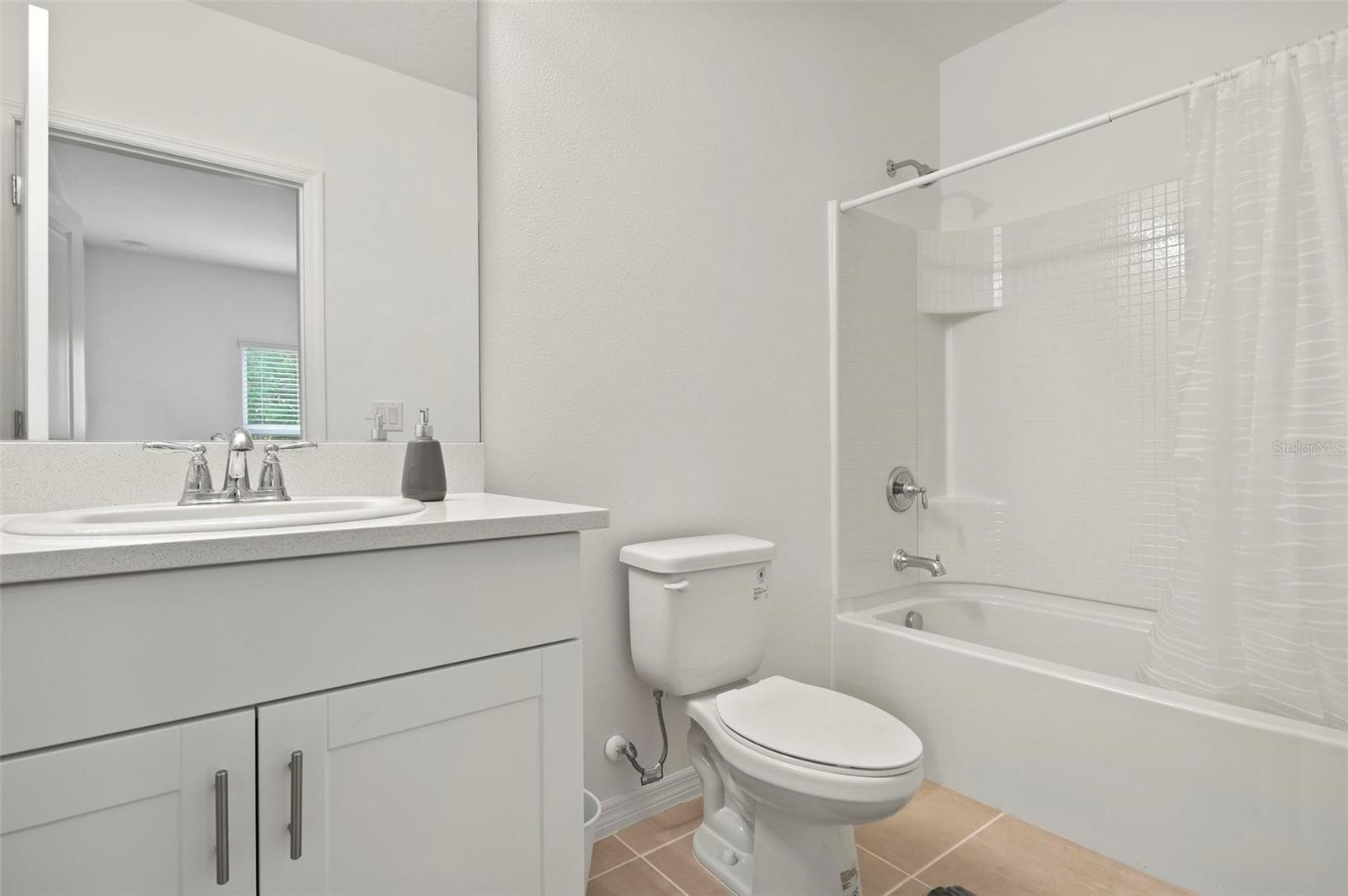 Image 28 of 38 For 6305 Springmont Loop