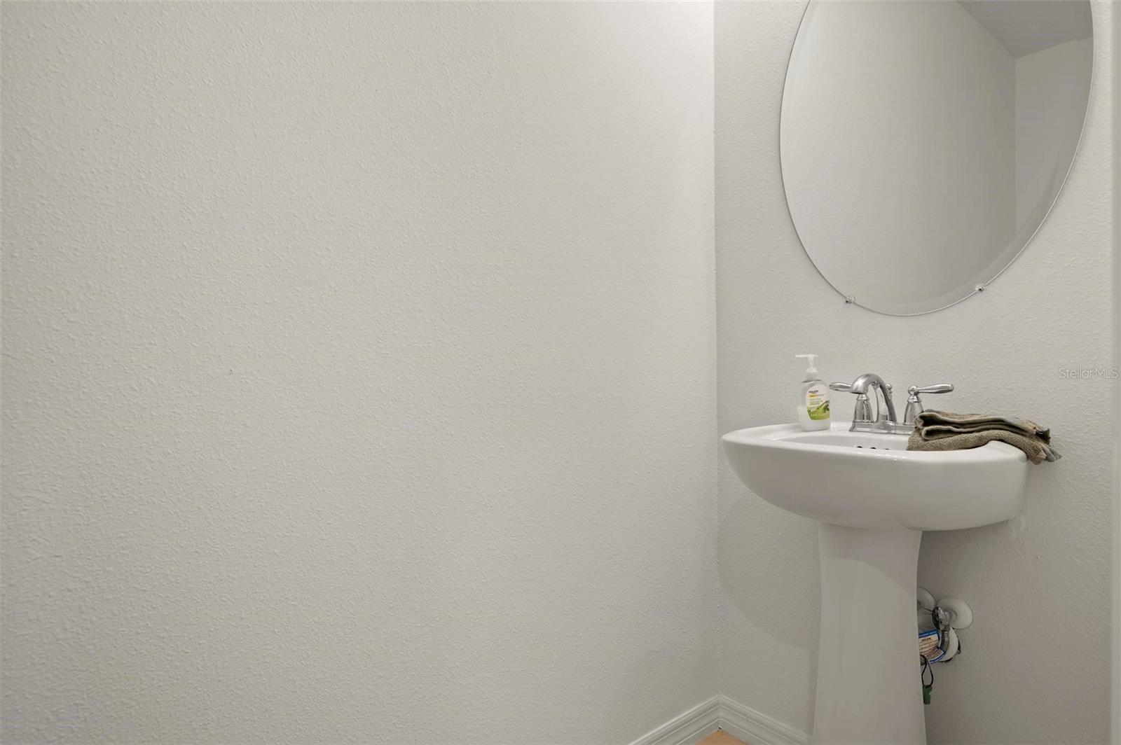 Image 32 of 38 For 6305 Springmont Loop