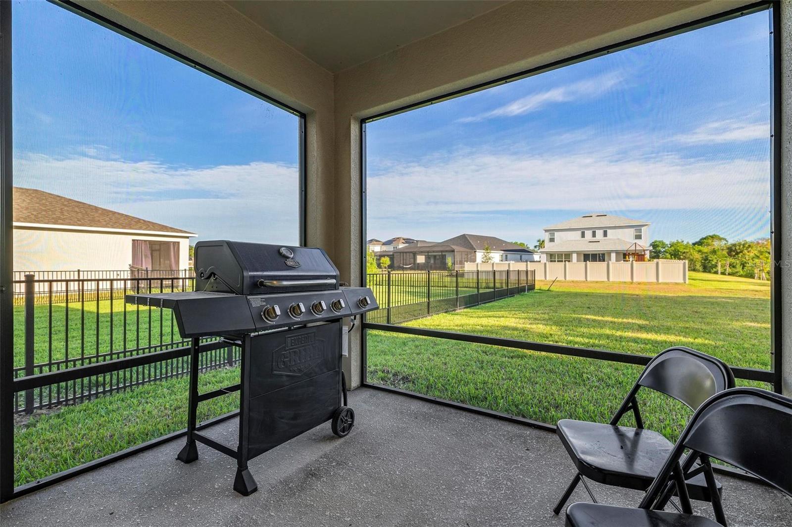 Image 33 of 38 For 6305 Springmont Loop