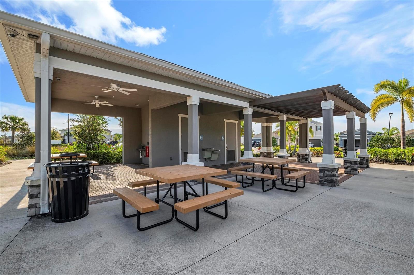 Image 36 of 38 For 6305 Springmont Loop