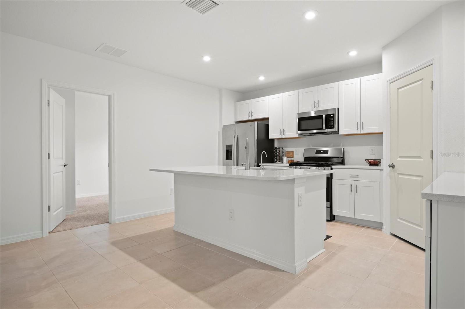 Image 5 of 38 For 6305 Springmont Loop