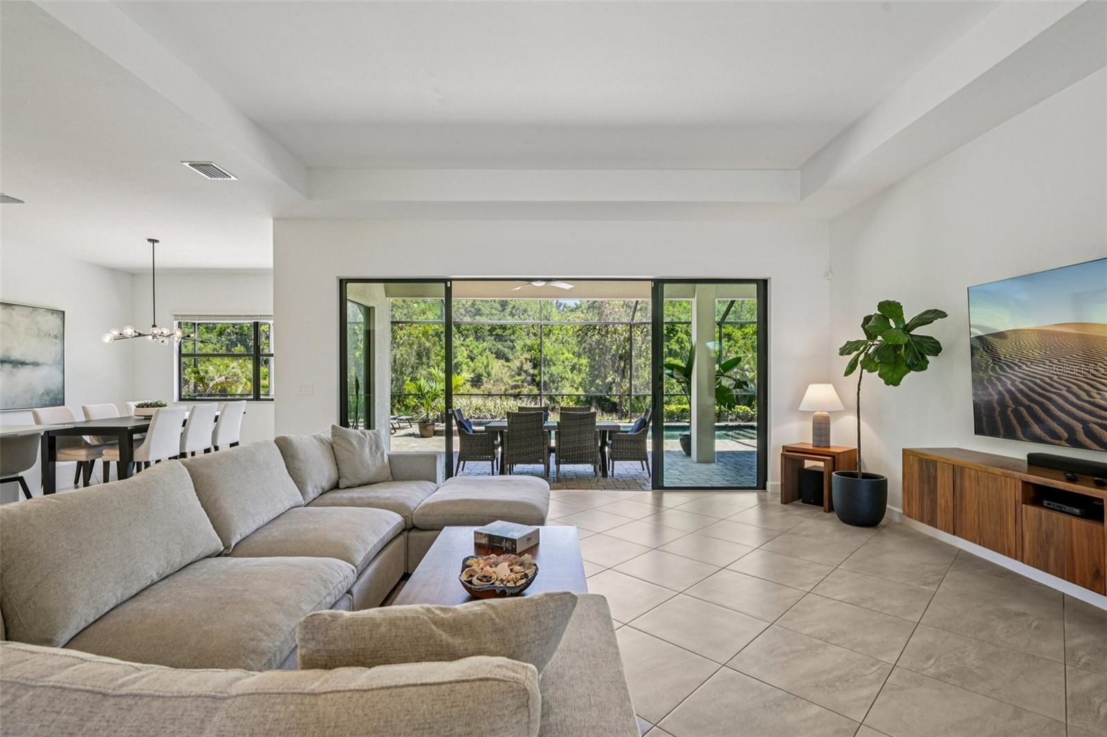 Image 11 of 95 For 16309 Tradewind Terrace