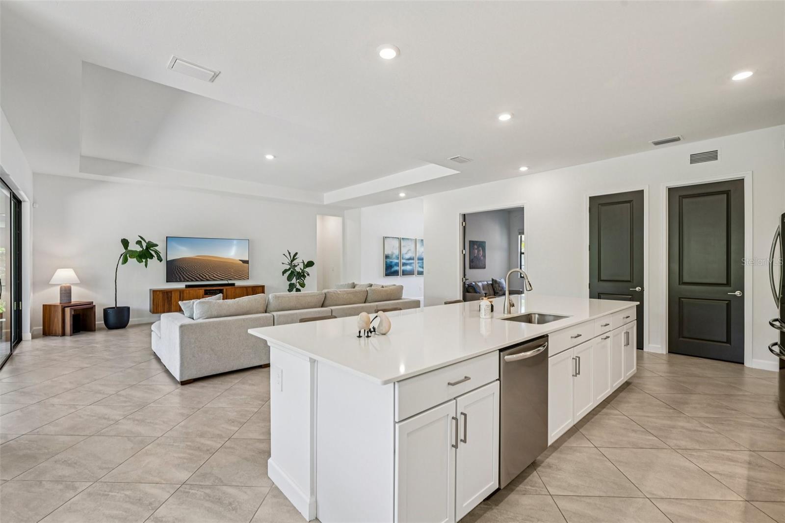 Image 15 of 95 For 16309 Tradewind Terrace