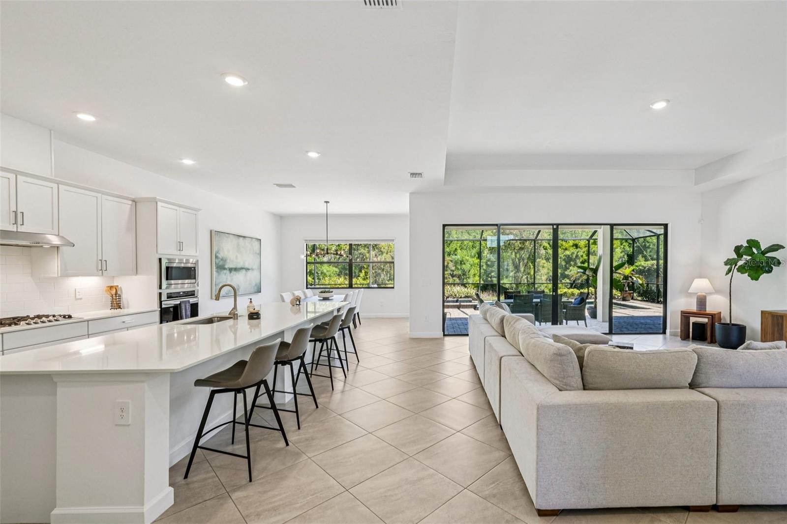 Image 18 of 95 For 16309 Tradewind Terrace