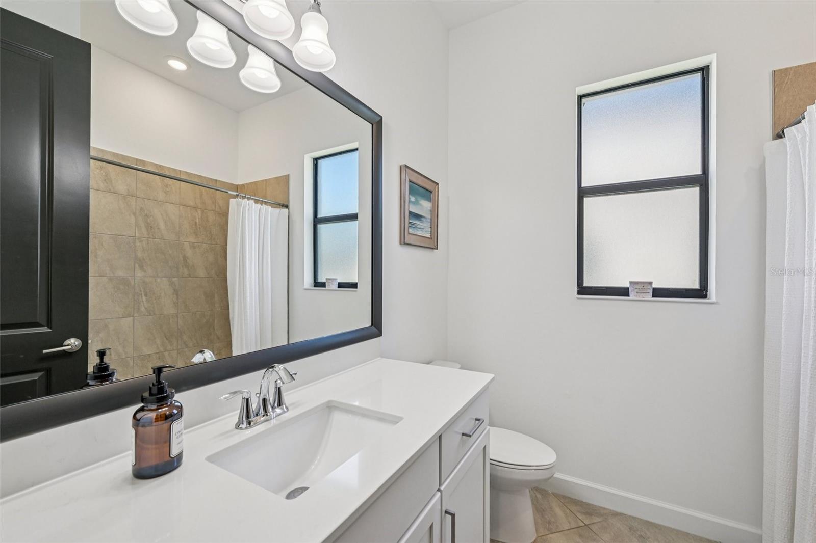 Image 32 of 95 For 16309 Tradewind Terrace