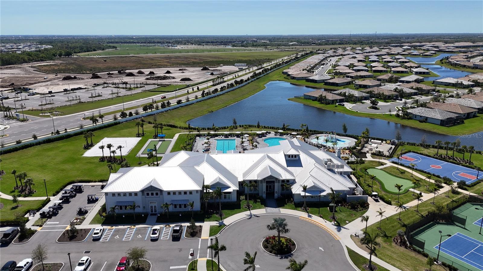 Image 62 of 95 For 16309 Tradewind Terrace