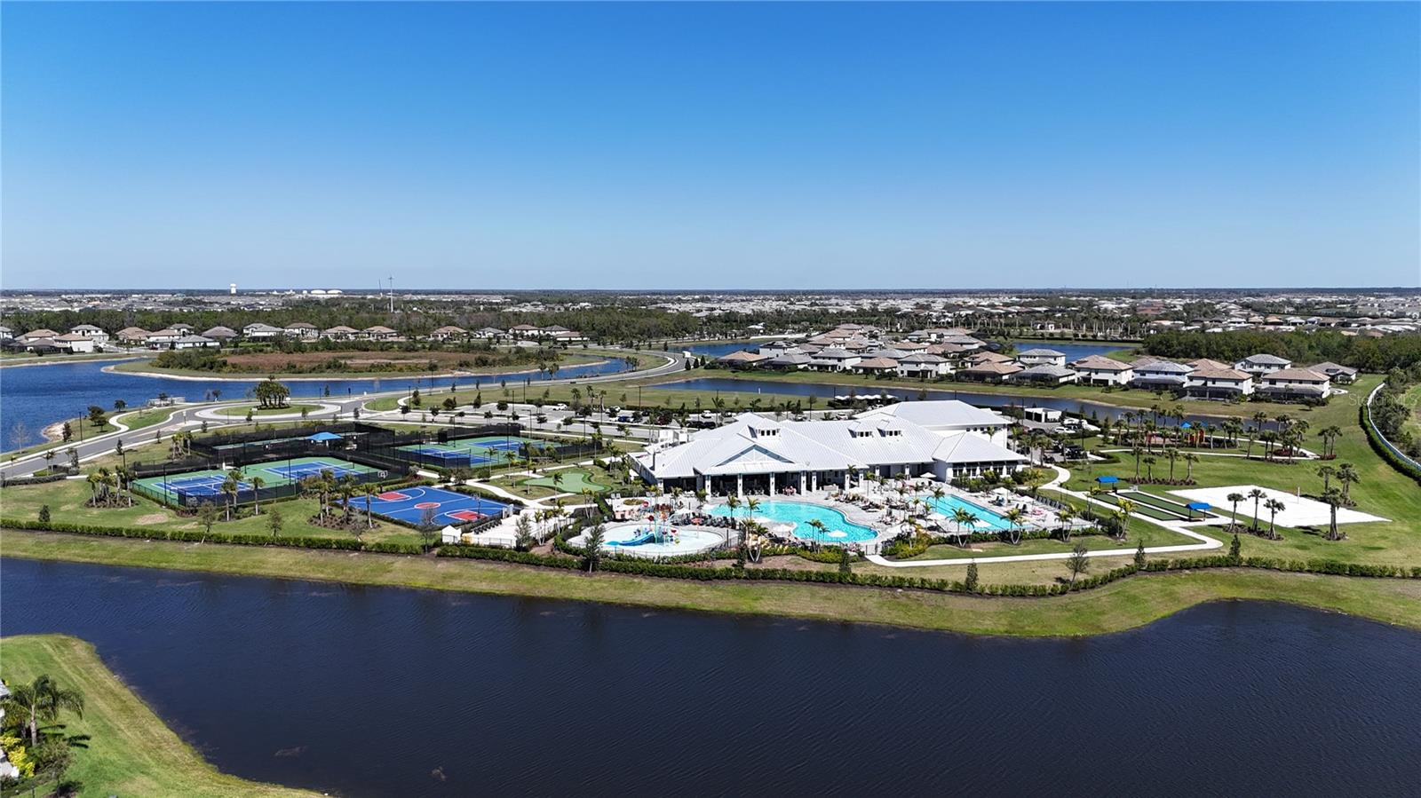 Image 84 of 95 For 16309 Tradewind Terrace