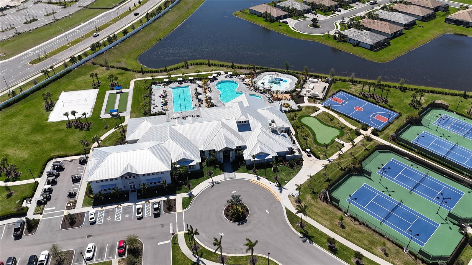 Image 87 of 95 For 16309 Tradewind Terrace