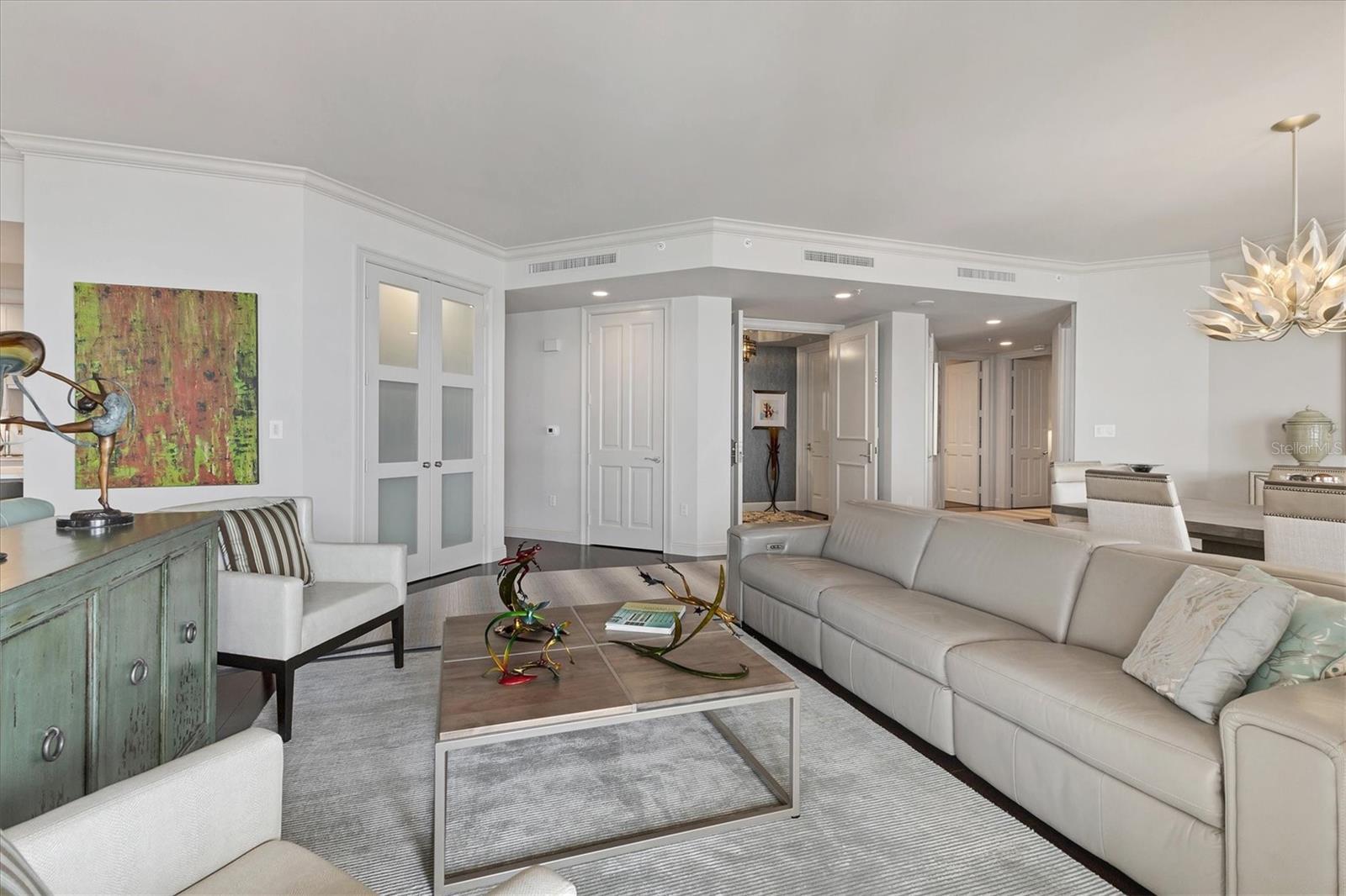 Image 13 of 56 For 35 Watergate Drive # 1203