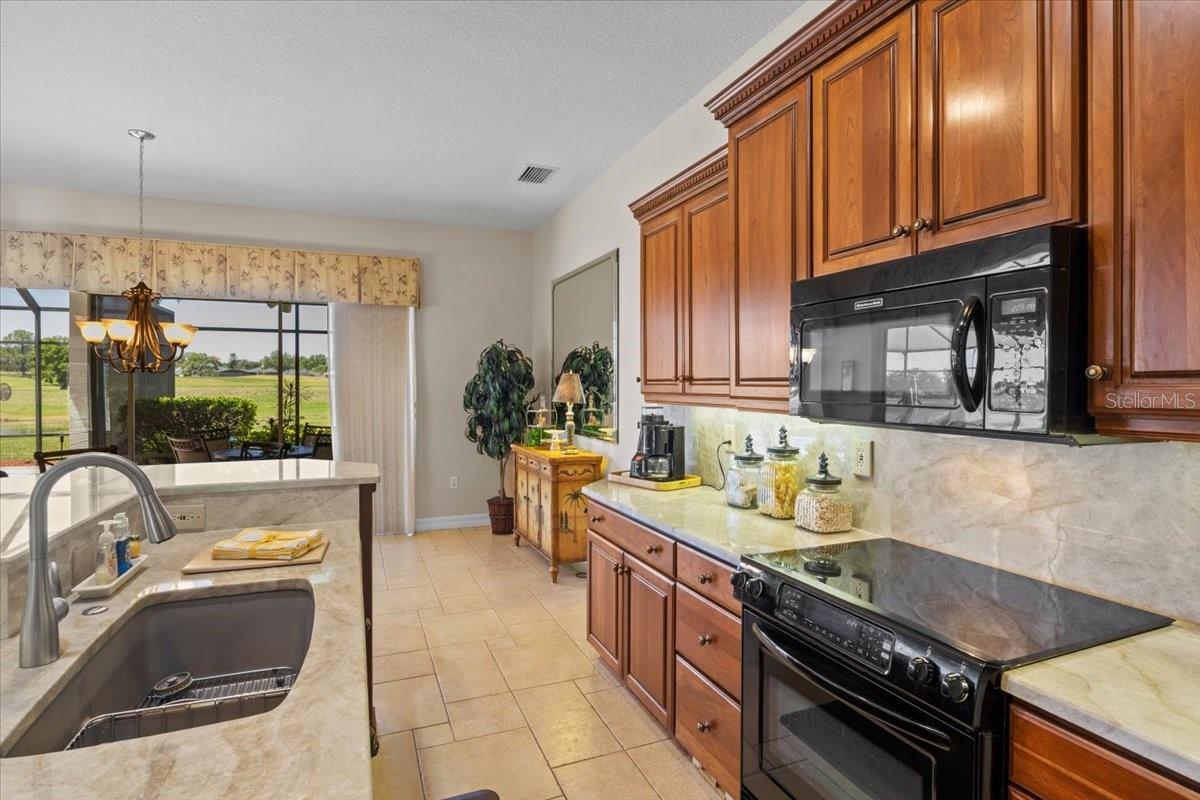 Image 21 of 93 For 3517 Little Country Road