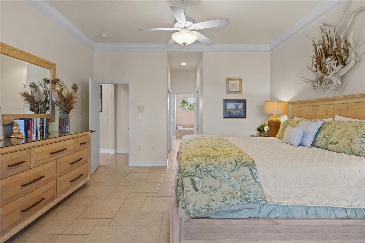 Image 28 of 93 For 3517 Little Country Road