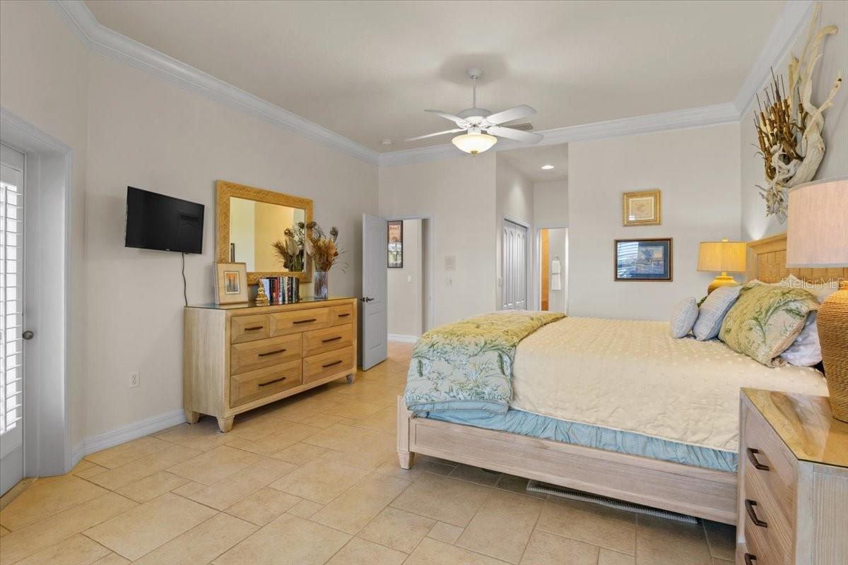 Image 29 of 93 For 3517 Little Country Road