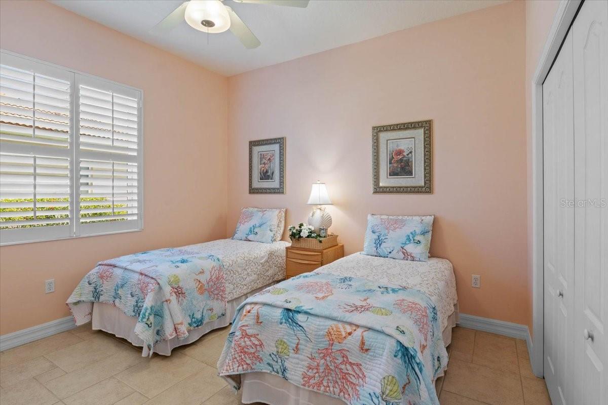 Image 33 of 93 For 3517 Little Country Road