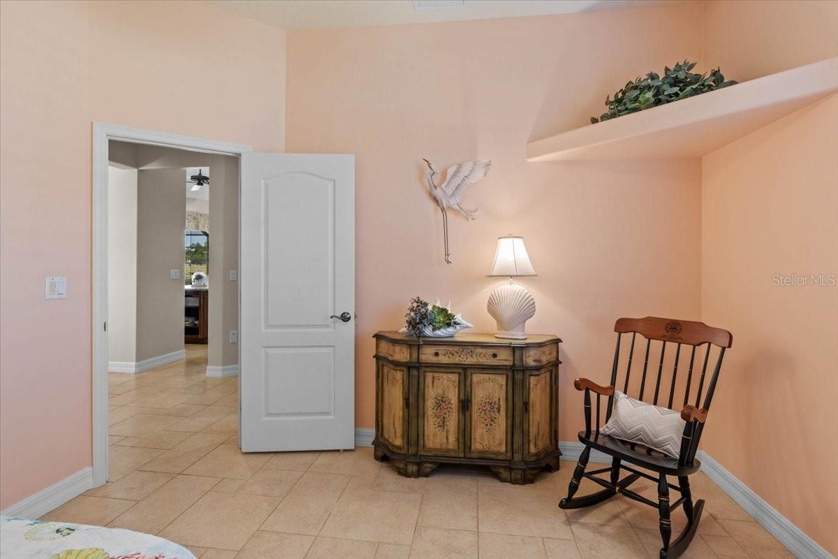 Image 34 of 93 For 3517 Little Country Road