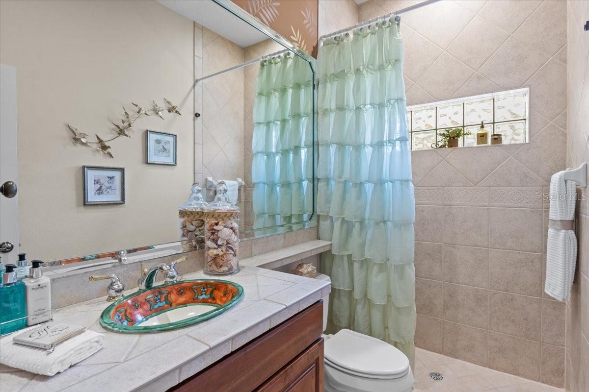 Image 35 of 93 For 3517 Little Country Road