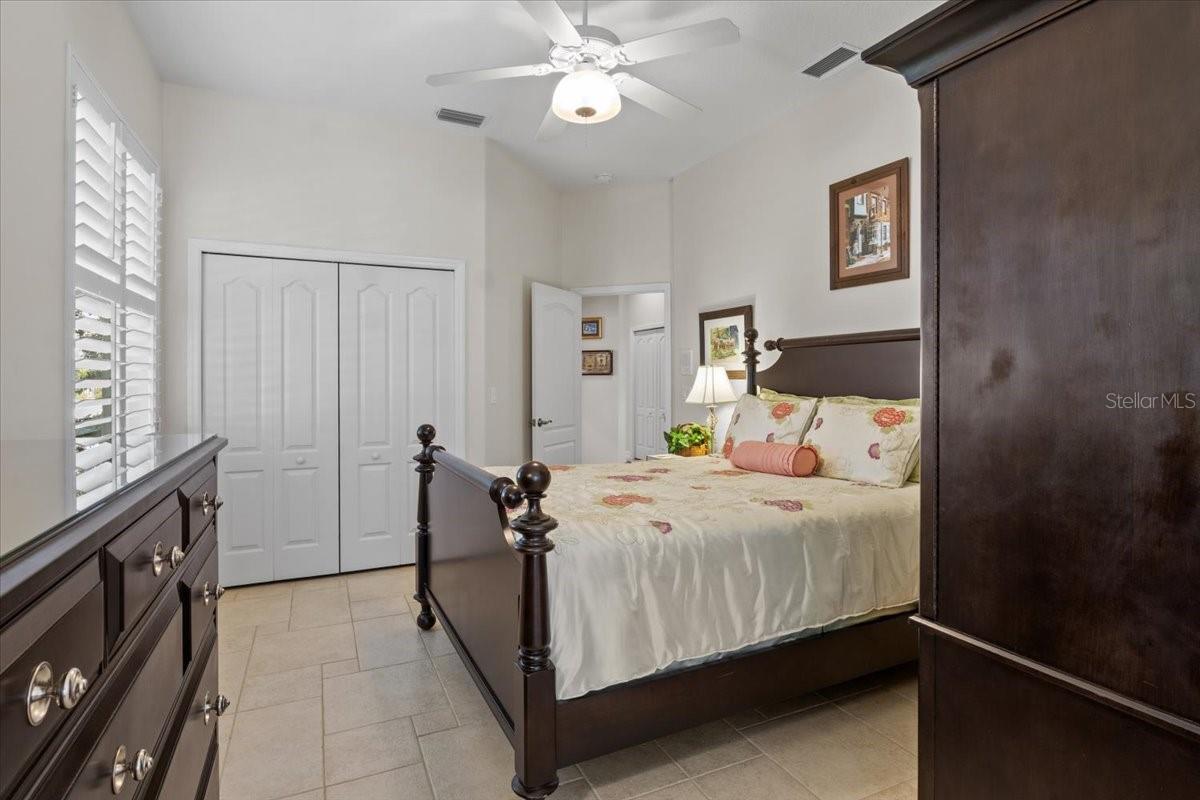 Image 36 of 93 For 3517 Little Country Road