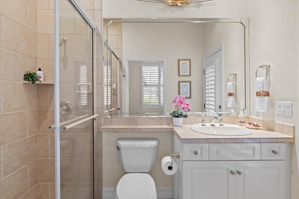 Image 40 of 93 For 3517 Little Country Road