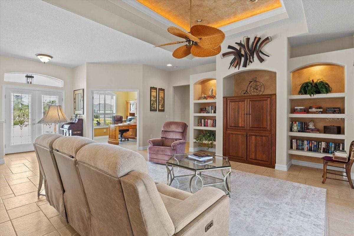 Image 8 of 93 For 3517 Little Country Road