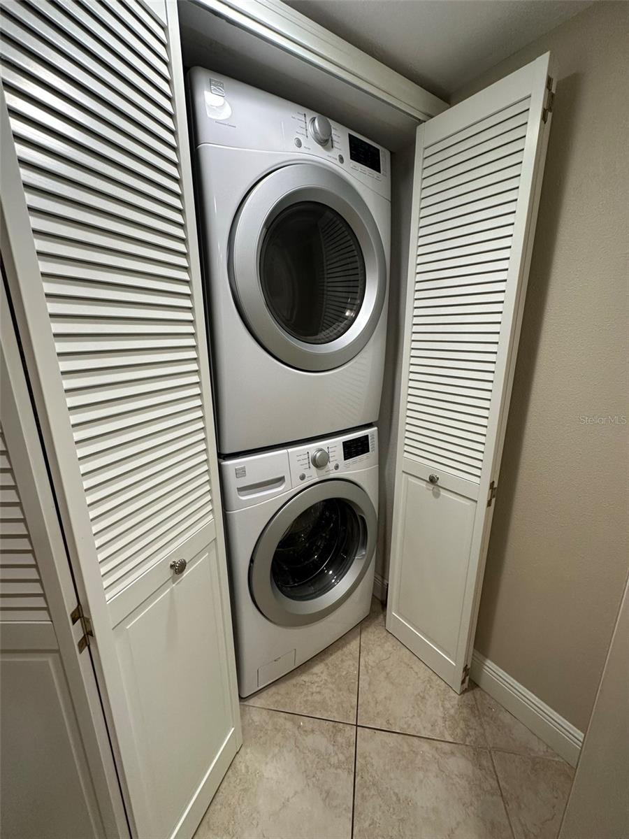 Image 10 of 19 For 1641 Southwood Street 1641