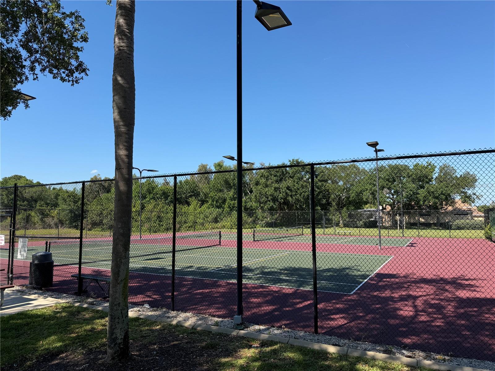 Image 25 of 27 For 7224 49th Avenue E