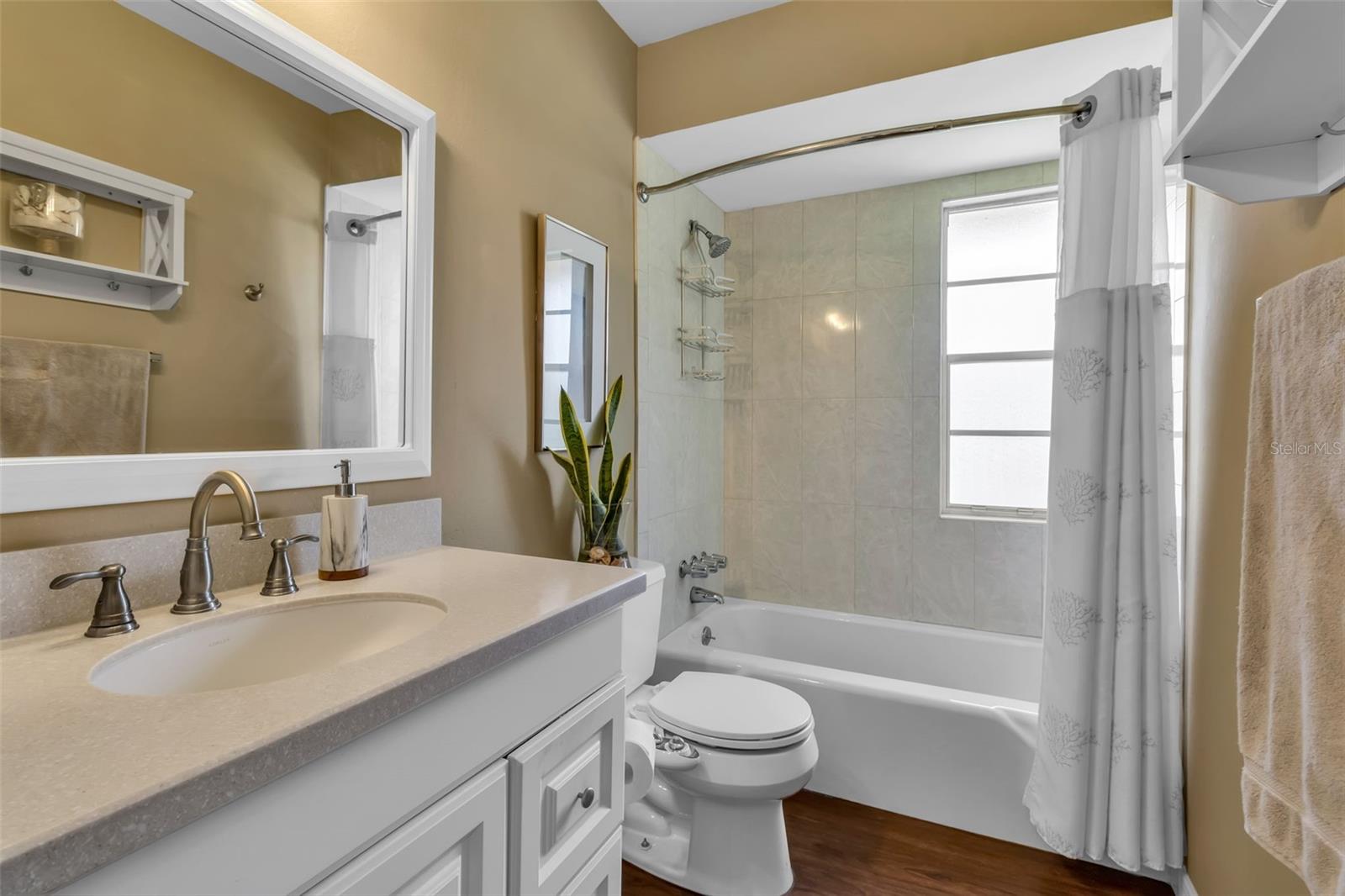 Image 38 of 63 For 3311 Mercer Road 3311