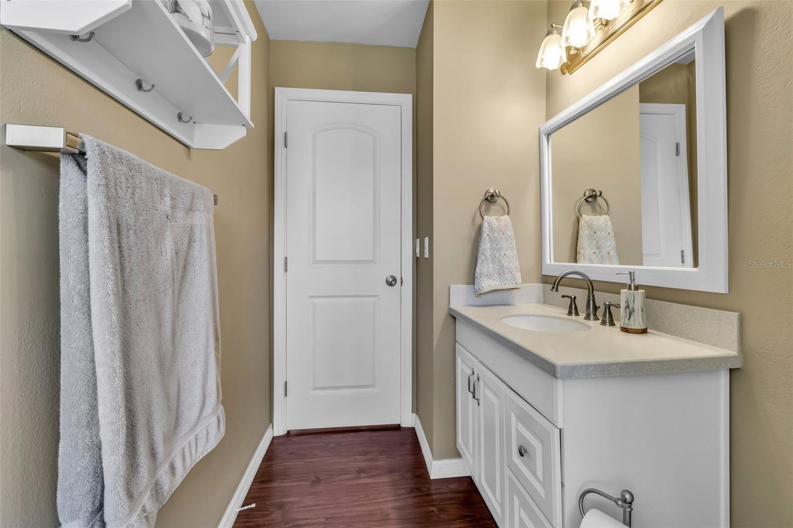 Image 40 of 63 For 3311 Mercer Road 3311