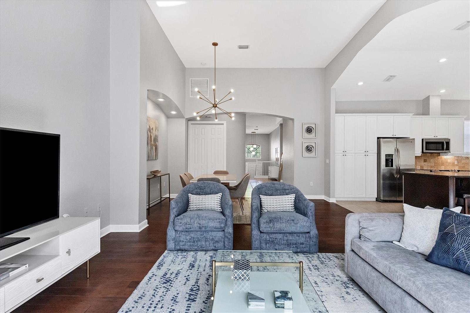 Image 11 of 33 For 5509 46th Court W