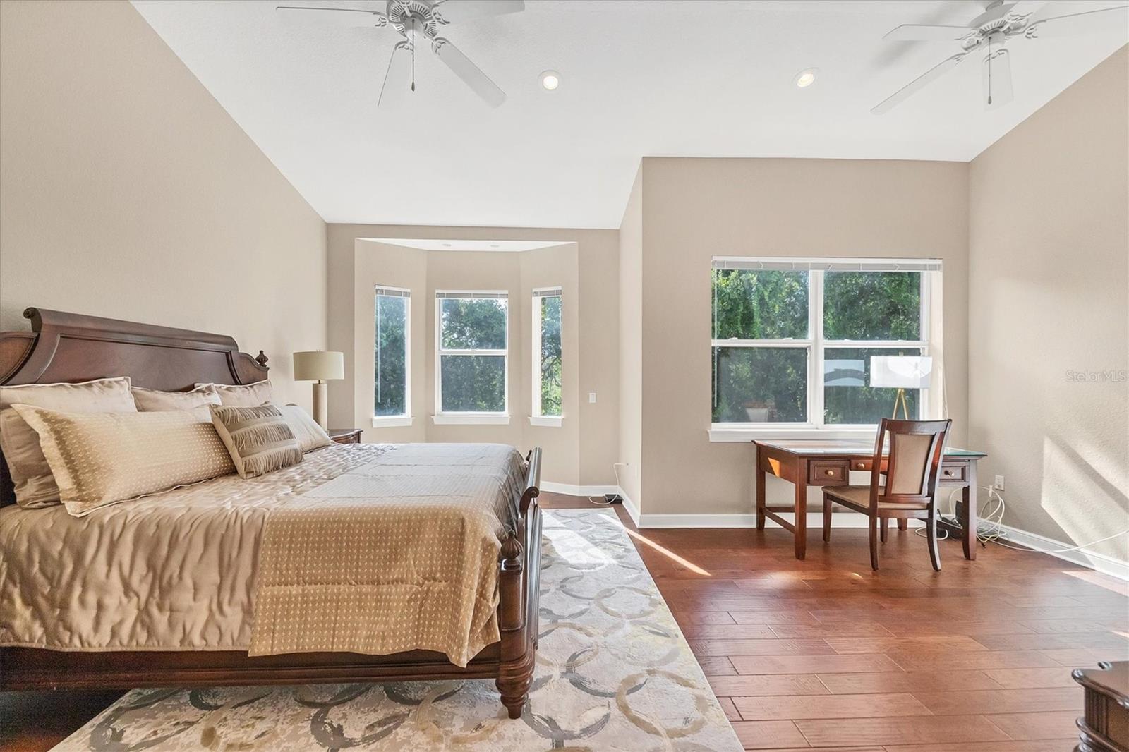 Image 18 of 33 For 5509 46th Court W