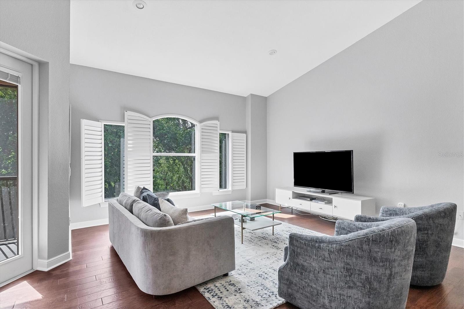 Image 8 of 33 For 5509 46th Court W