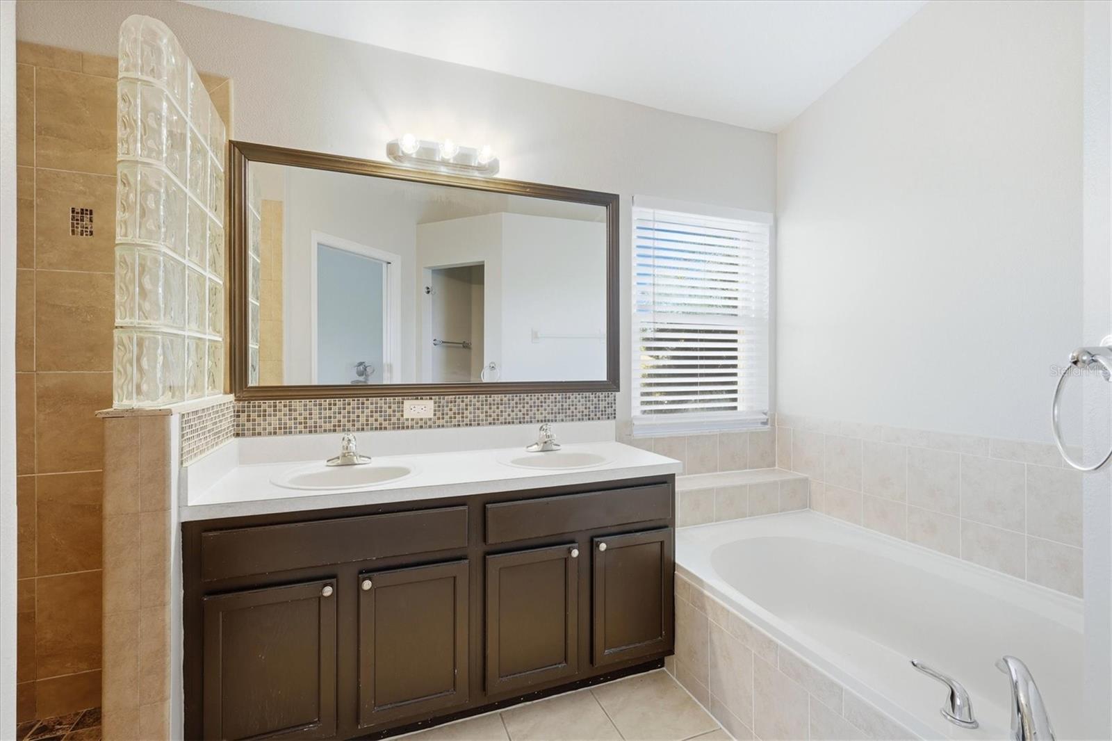 Image 21 of 44 For 14347 Gnatcatcher Terrace