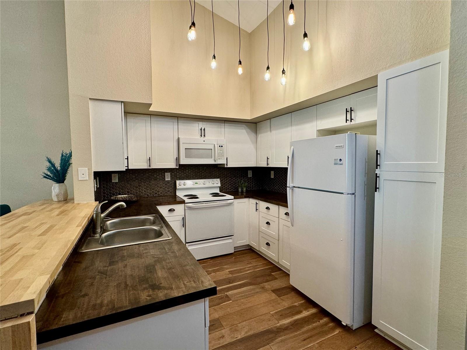 Image 5 of 29 For 4106 Central Sarasota Parkway # 1028