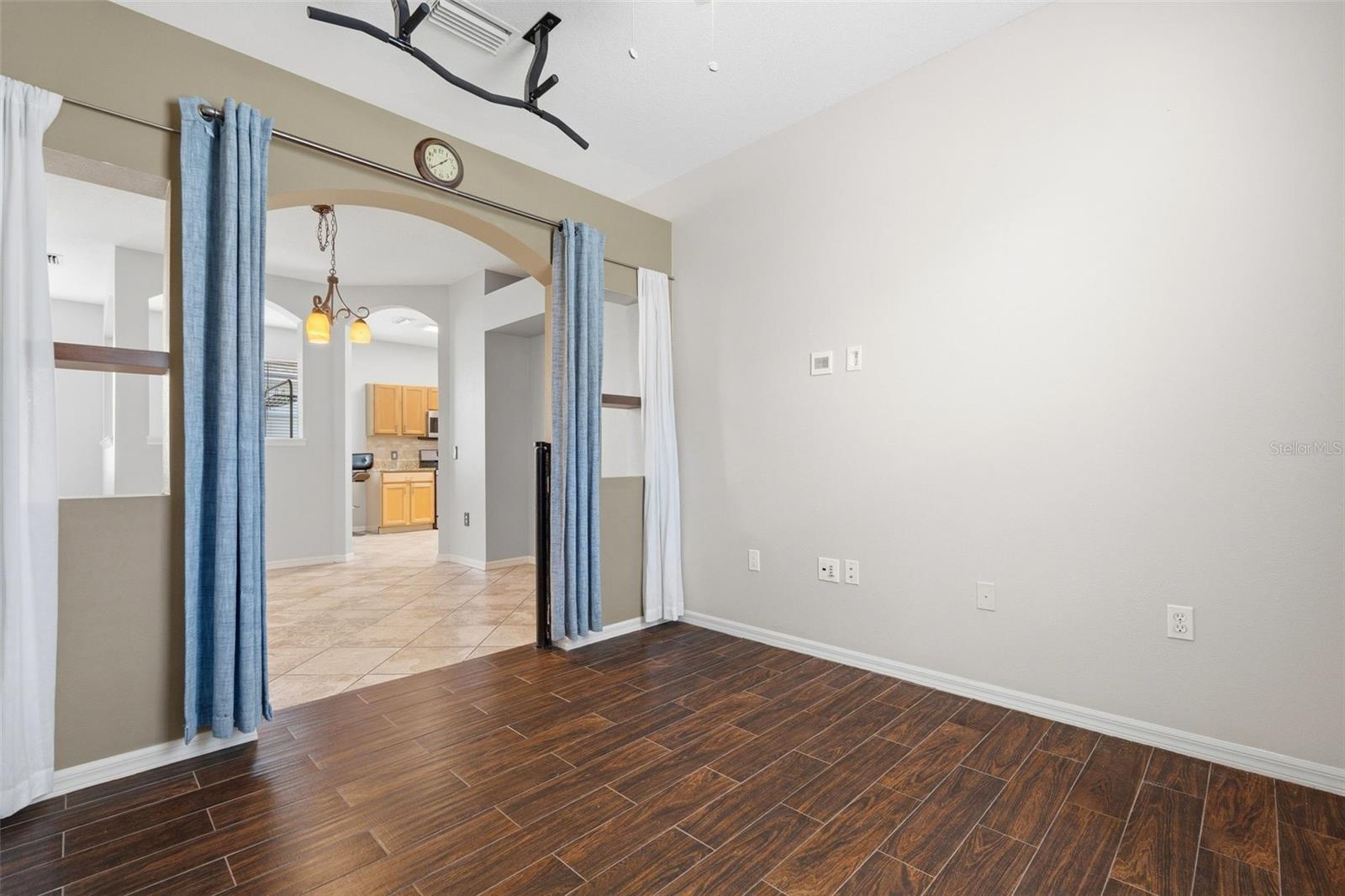 Image 15 of 66 For 14330 Tree Swallow Way