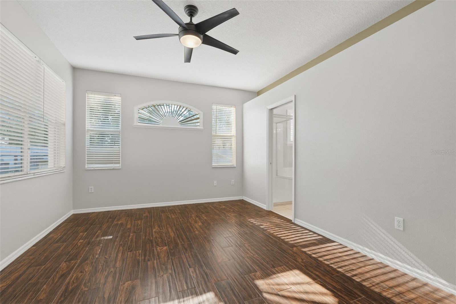 Image 26 of 66 For 14330 Tree Swallow Way