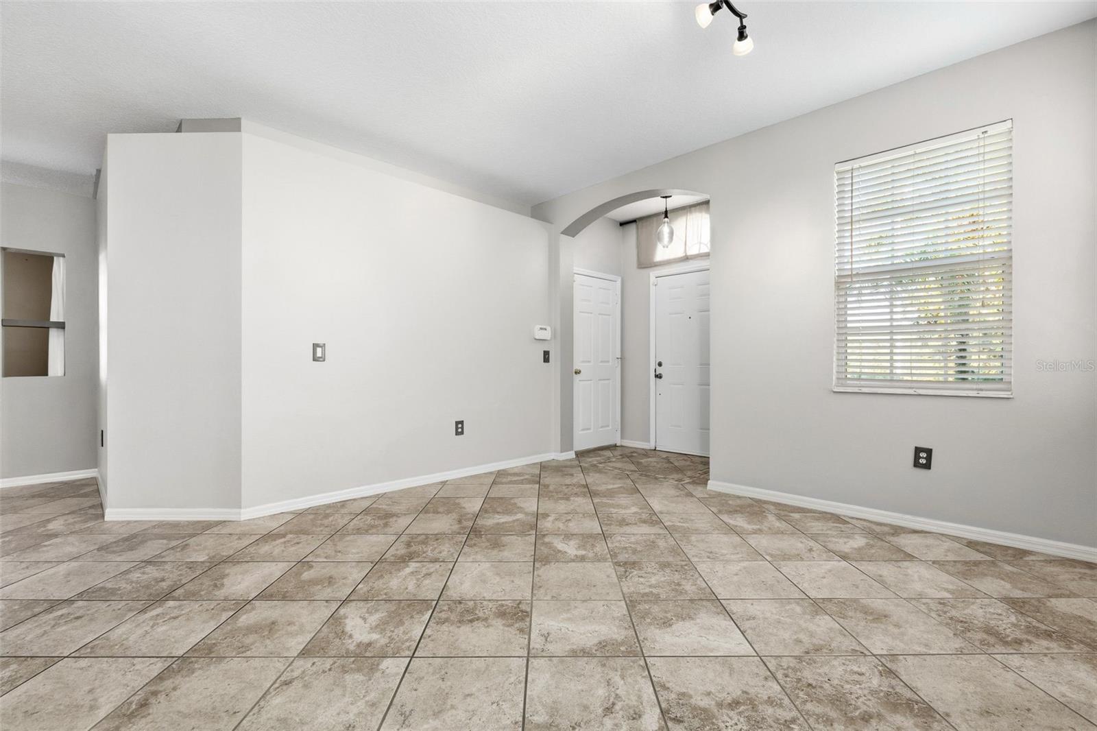 Image 9 of 66 For 14330 Tree Swallow Way