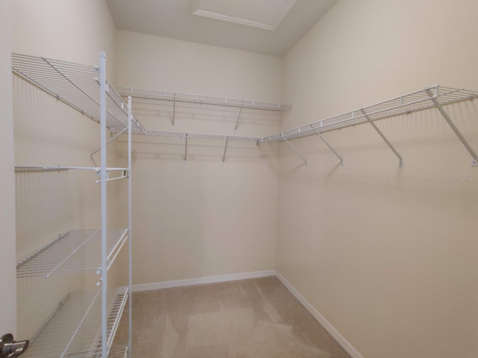 Image 17 of 35 For 12256 Longview Lake Circle