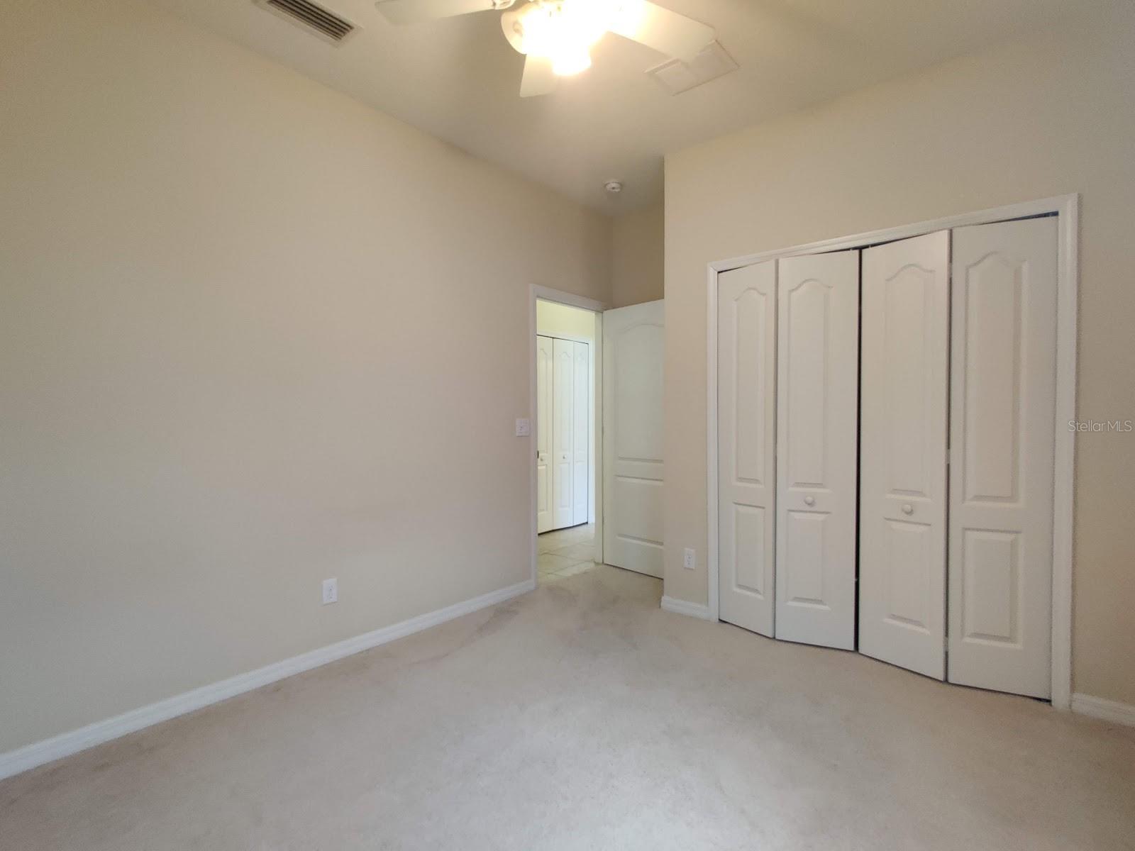 Image 21 of 35 For 12256 Longview Lake Circle