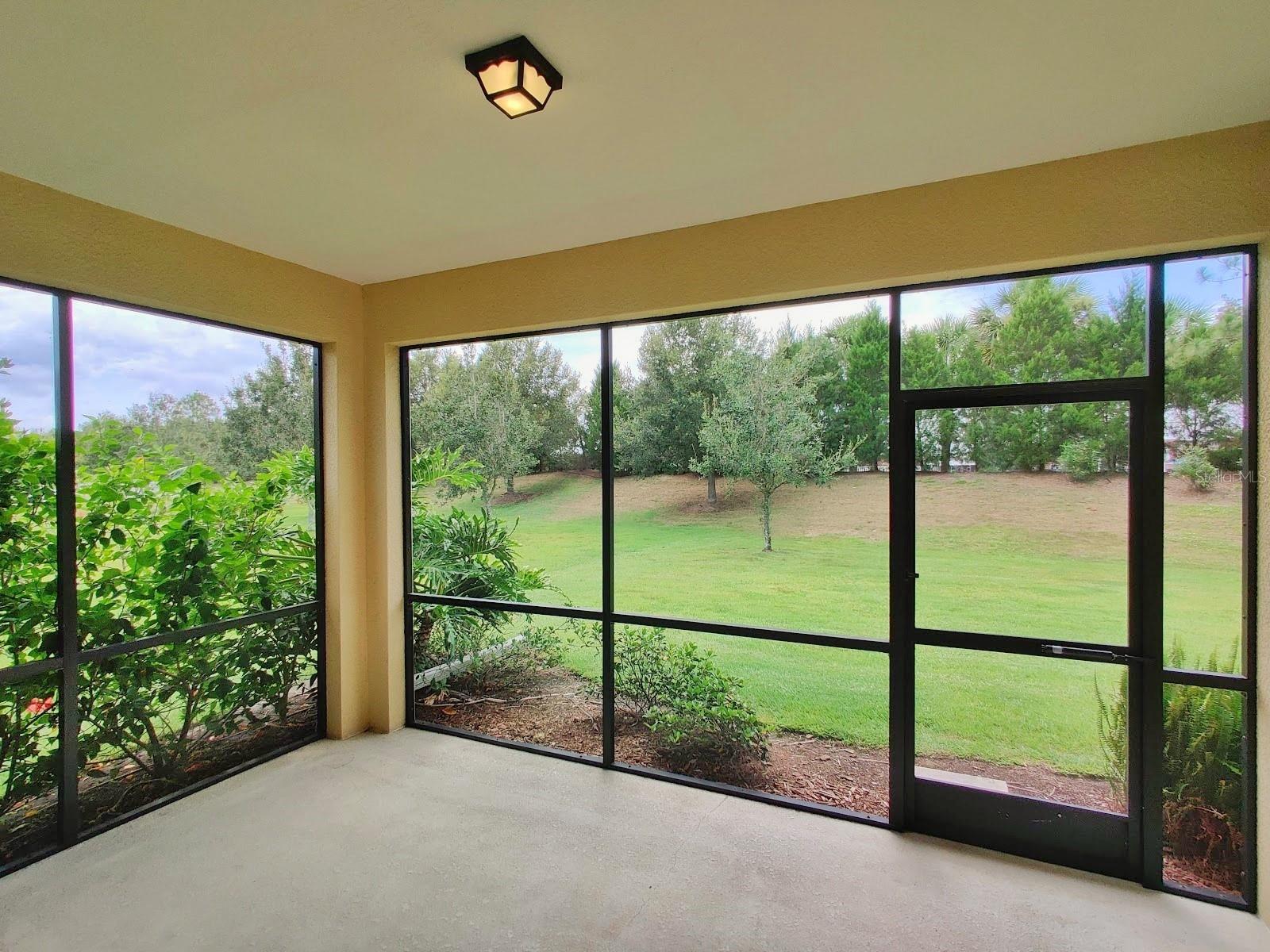 Image 24 of 35 For 12256 Longview Lake Circle