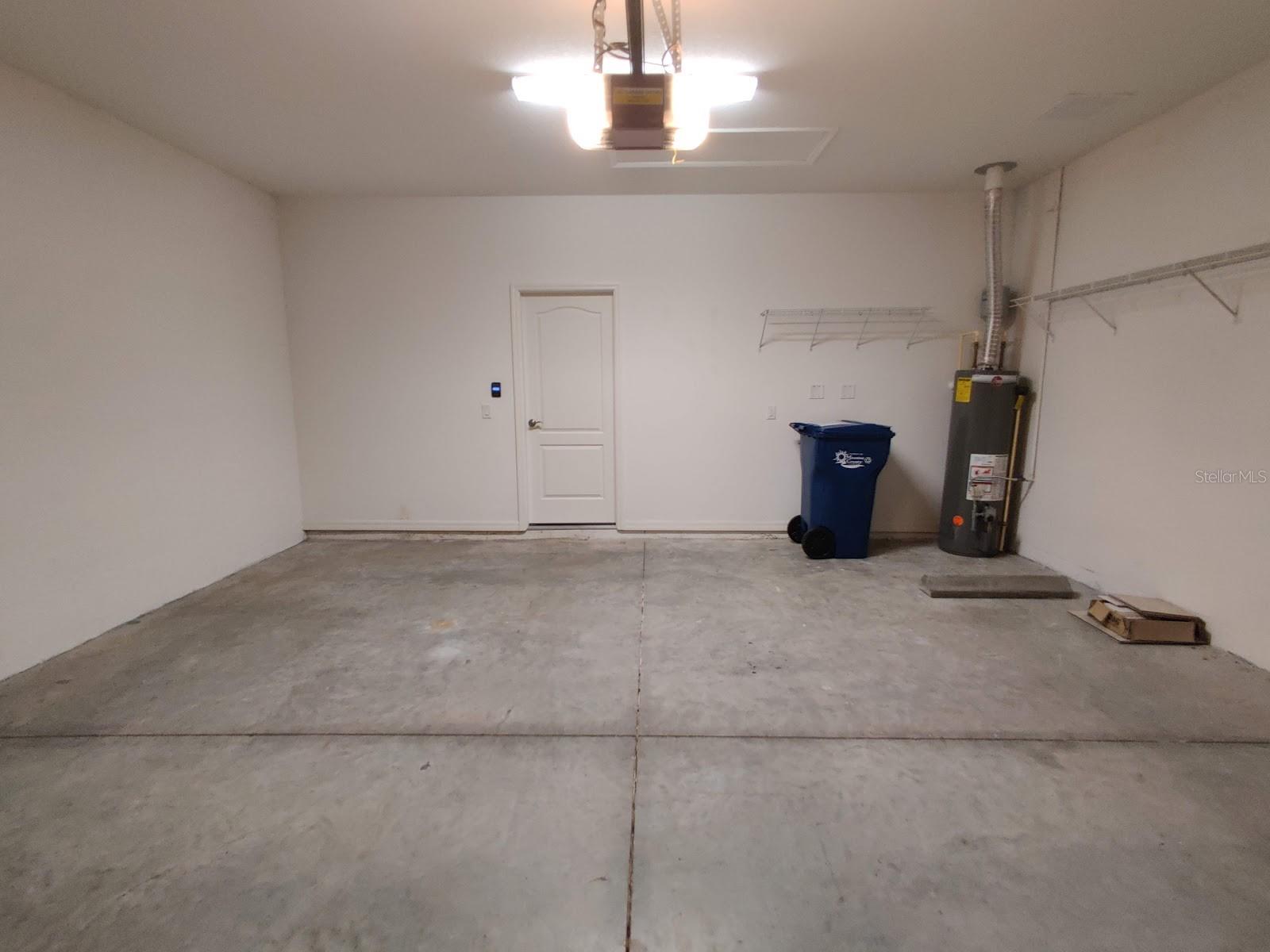 Image 27 of 35 For 12256 Longview Lake Circle