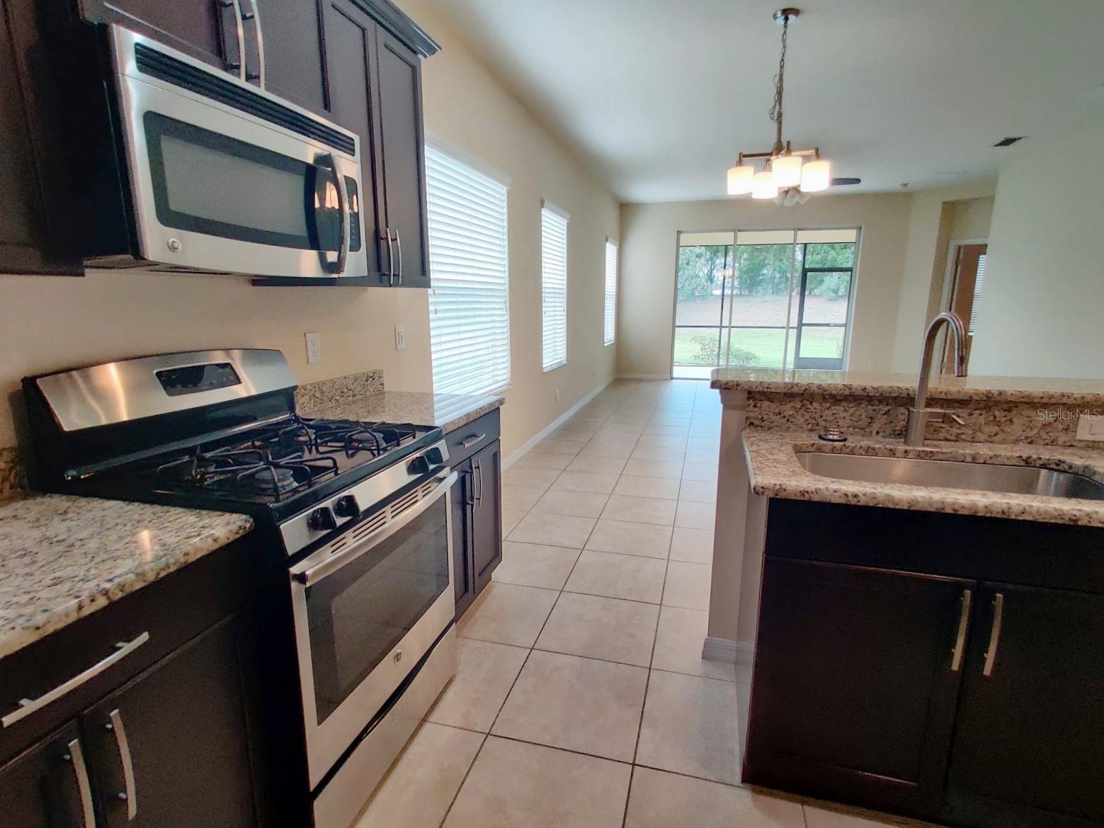 Image 7 of 35 For 12256 Longview Lake Circle