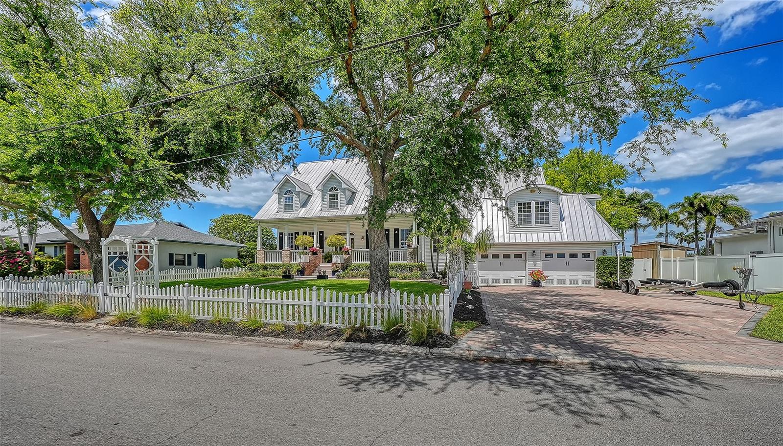 Image 16 of 49 For 4506 Pinfish Lane