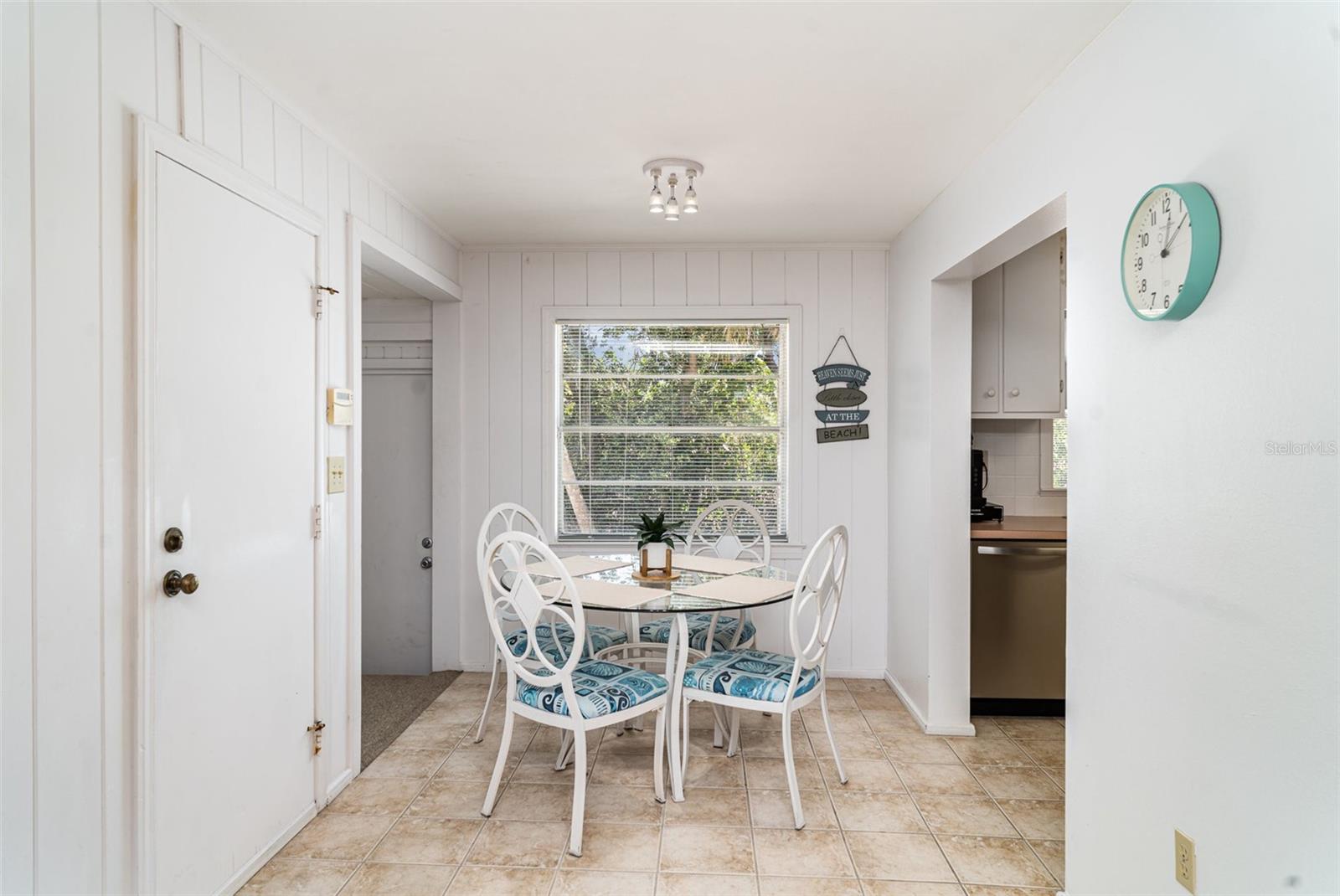 Image 10 of 28 For 5026 Calle Minorga