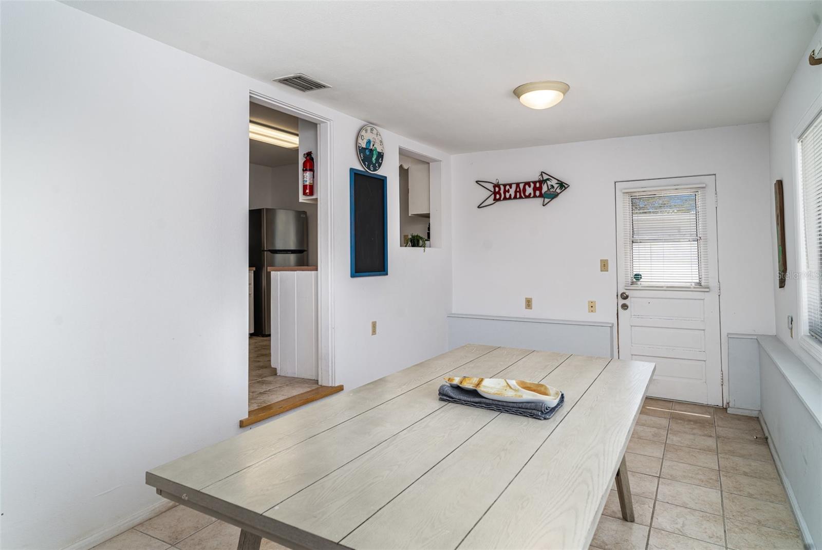 Image 16 of 28 For 5026 Calle Minorga