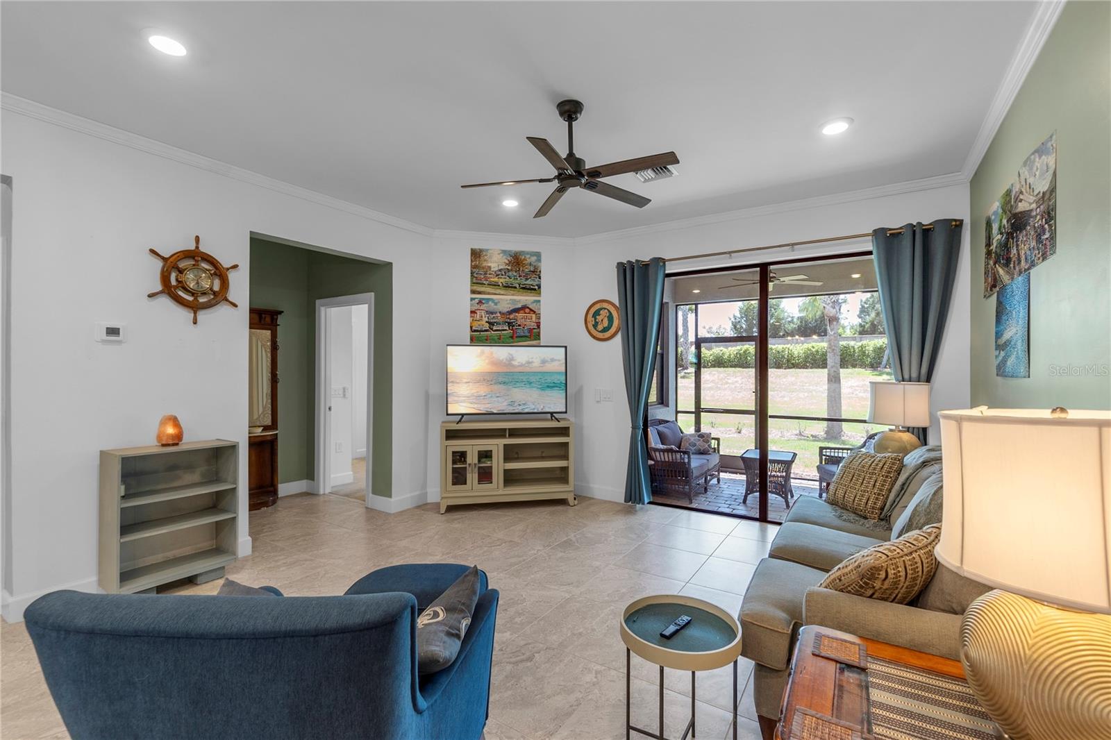 Image 15 of 45 For 7660 Summerland Cove