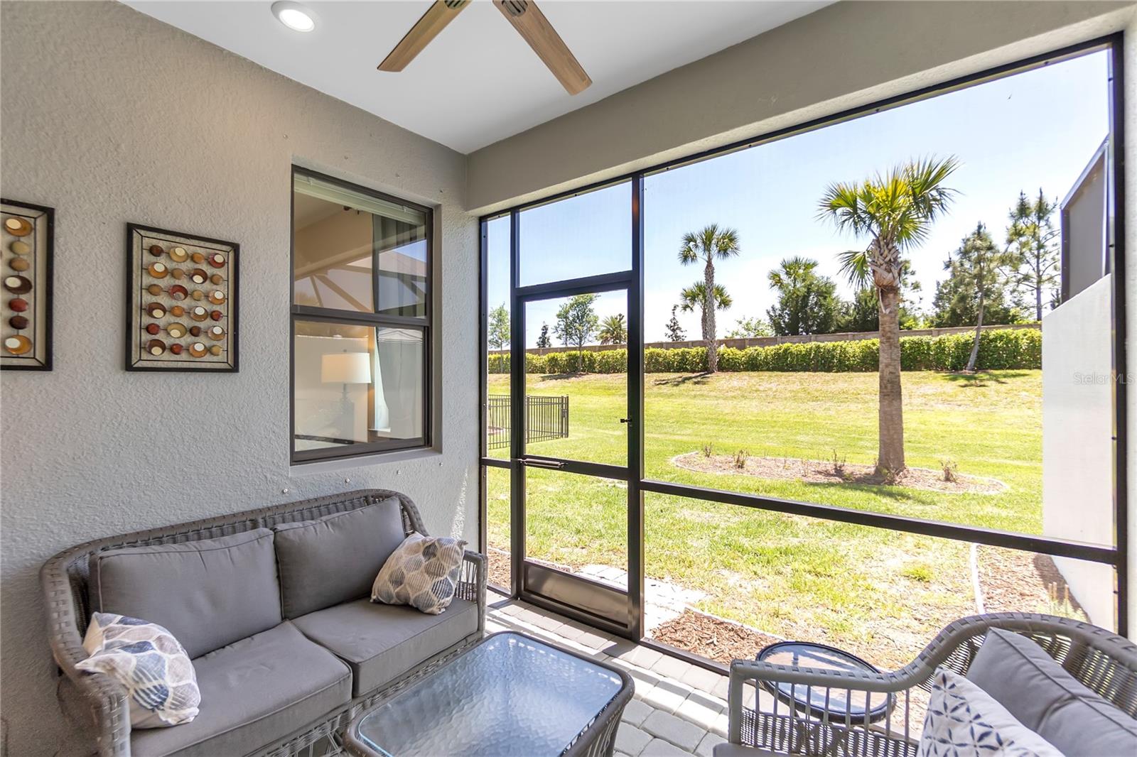 Image 18 of 45 For 7660 Summerland Cove