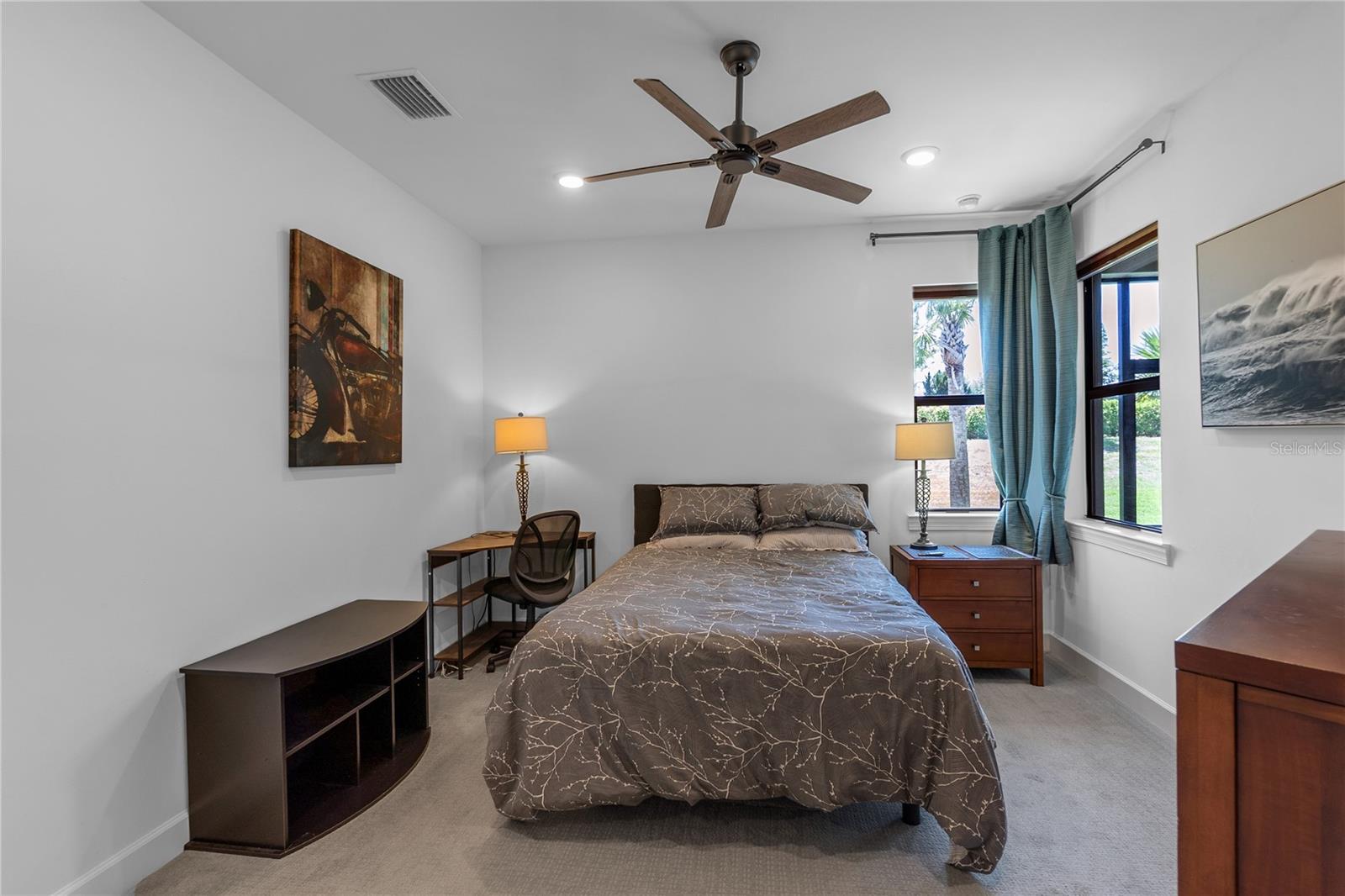 Image 22 of 45 For 7660 Summerland Cove
