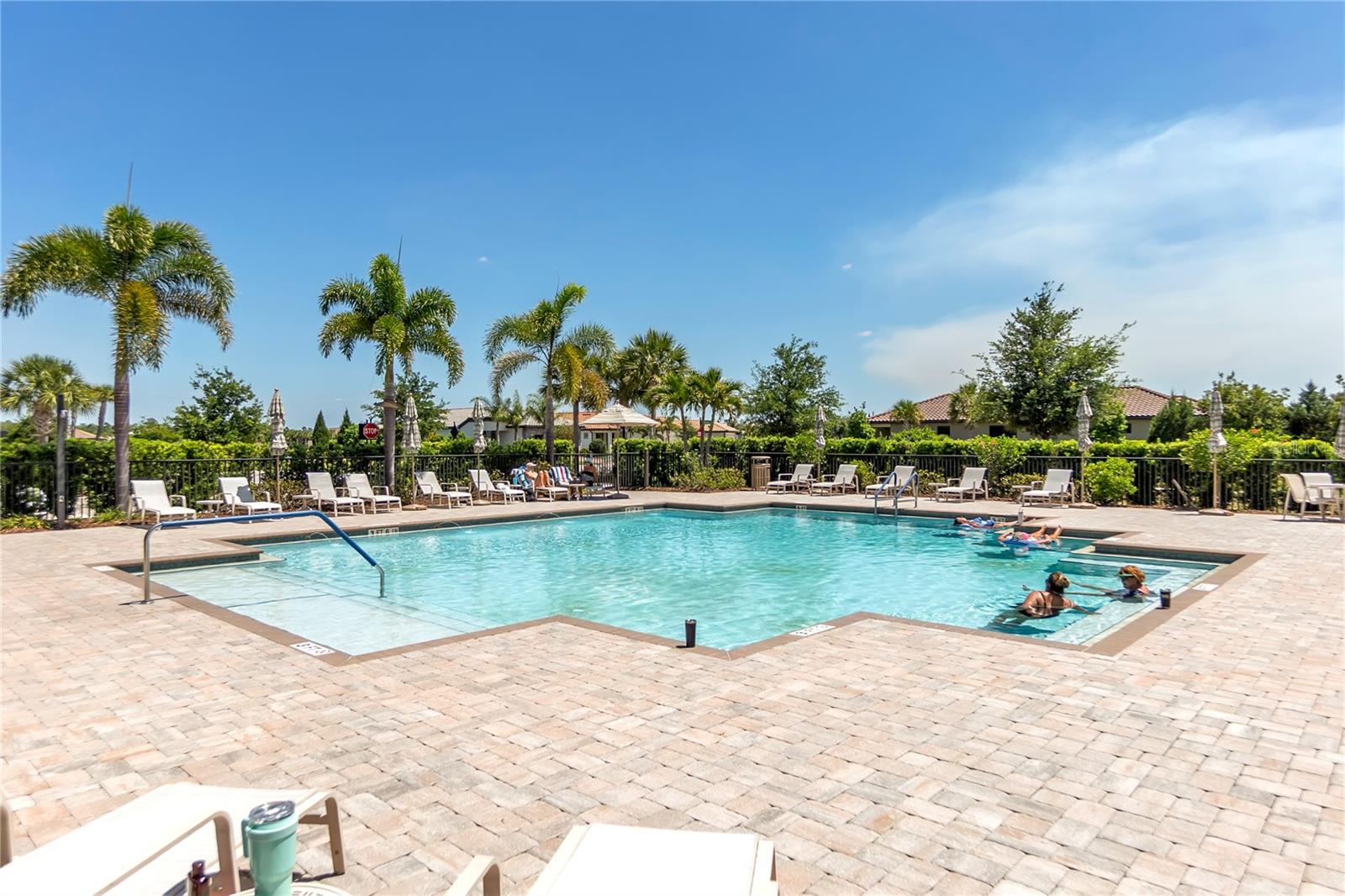 Image 33 of 45 For 7660 Summerland Cove